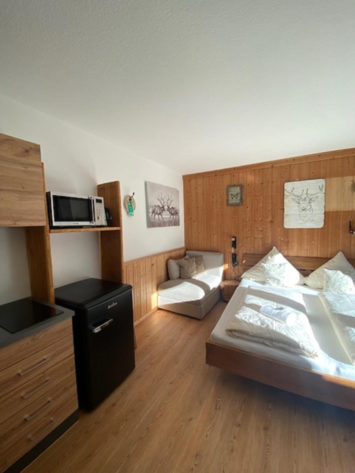 Alpenappartements Schwalbennestl Mittenwald Dış mekan fotoğraf