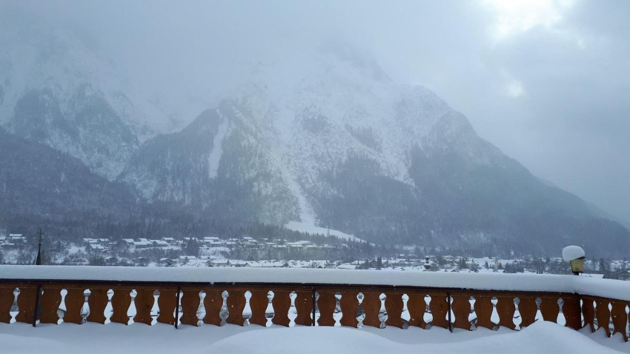 Alpenappartements Schwalbennestl Mittenwald Dış mekan fotoğraf
